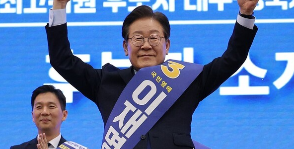 이재명 "더 유능한 수권정당 이미지 구축하자" 서울 경선 92.43% 압도