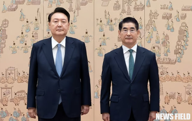 조국혁신당 "전두환 신군부 ‘하나회’ 연상시켜"