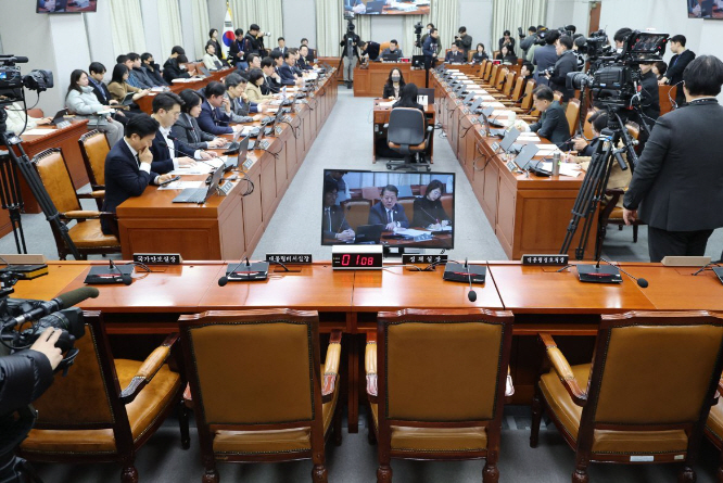 국회 운영위, 12·3 계엄사태 불출석 증인 22명 고발