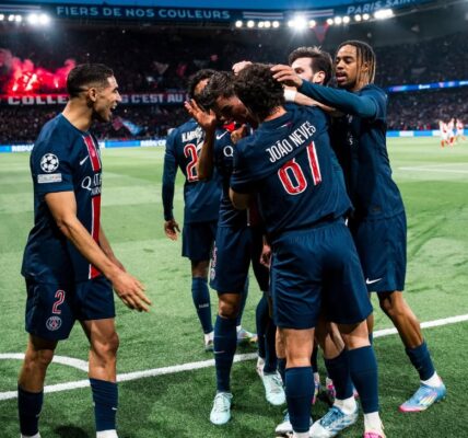 PSG는 아스널을 꺾고 챔피언스리그 결승에 진출했으며, 이날 벤치를 지킨 이강인에게 아스널을 비롯한 EPL 클럽들의 관심이 쏟아지고 있다. PSG SNS.