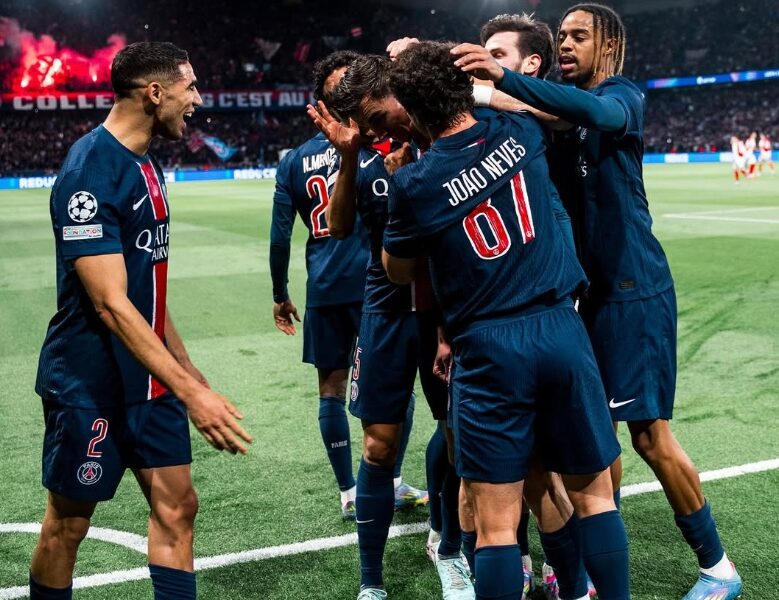 PSG는 아스널을 꺾고 챔피언스리그 결승에 진출했으며, 이날 벤치를 지킨 이강인에게 아스널을 비롯한 EPL 클럽들의 관심이 쏟아지고 있다. PSG SNS.