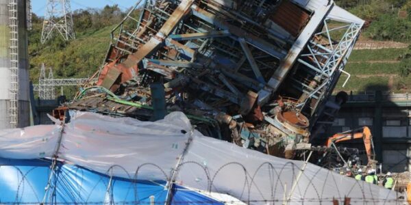 울산 남구 동서발전 울산화력발전소 보일러 타워 붕괴현장