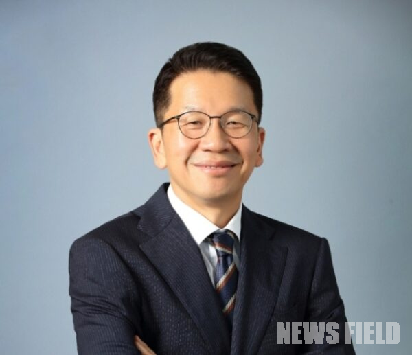 최창원 SK수펙스추구협의회 의장. 그는 SK가스 지분 72.2%를 보유한 지주사 SK디스커버리의 최대주주로서, 이번 3조 원대 내부거래 의사결정 구조의 정점에 있다.