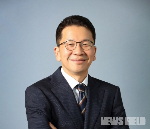 최창원 SK수펙스추구협의회 의장. 그는 SK가스 지분 72.2%를 보유한 지주사 SK디스커버리의 최대주주로서, 이번 3조 원대 내부거래 의사결정 구조의 정점에 있다.