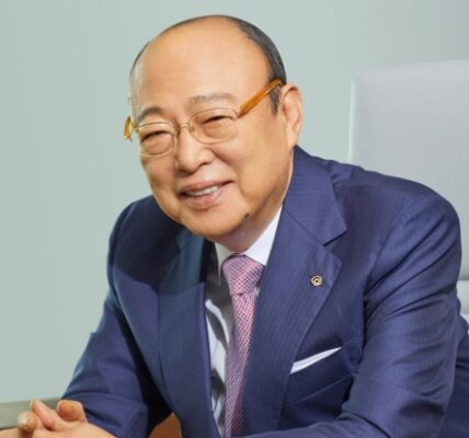 김승연 한화그룹 회장. 지분 증여 등을 통해 3세 승계 기반을 완성했다는 보도가 나왔다.