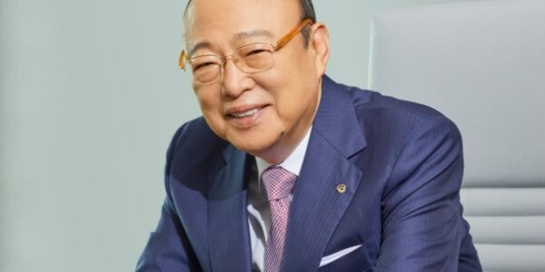 김승연 한화그룹 회장. 지분 증여 등을 통해 3세 승계 기반을 완성했다는 보도가 나왔다.