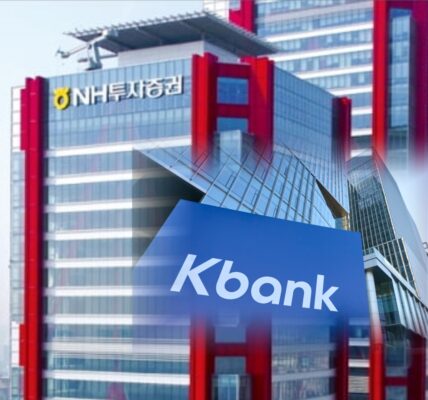 케이뱅크 상장을 앞두고 주관사인 NH투자증권이 과거 마케팅용으로 배포한 '이벤트 주식'이 상장 직후 대규모 매물로 쏟아질 수 있다는 '오버행' 우려가 커지고 있다.