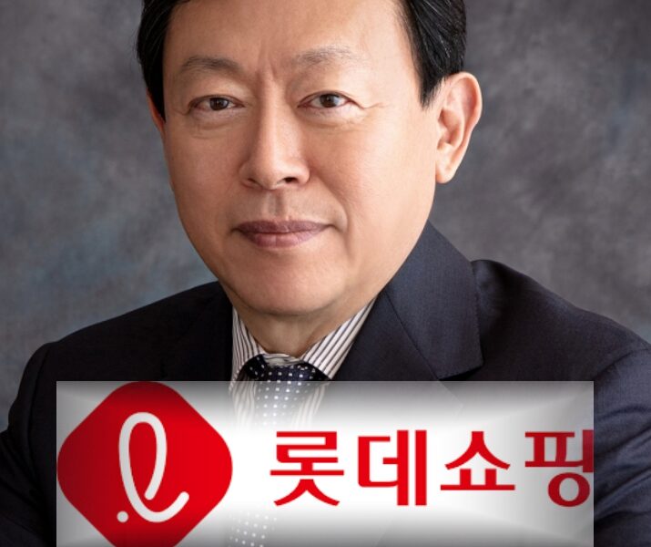 신동빈 롯데그룹 회장과 롯데쇼핑 로고.