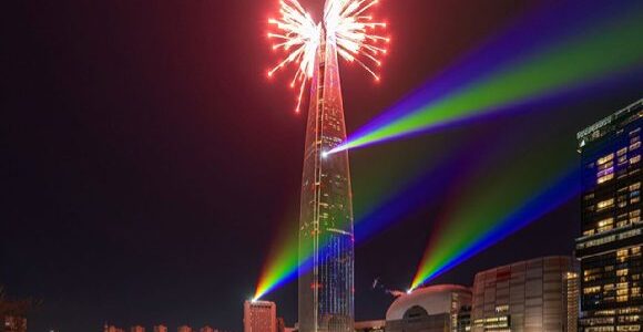 롯데물산이 롯데월드타워에서 '2026 롯데월드타워 더 카운트다운'을 진행했다. [사진=롯데물산]