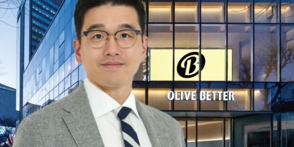 이선호 CJ 미래기획그룹장과 올리브베러 광화문점.