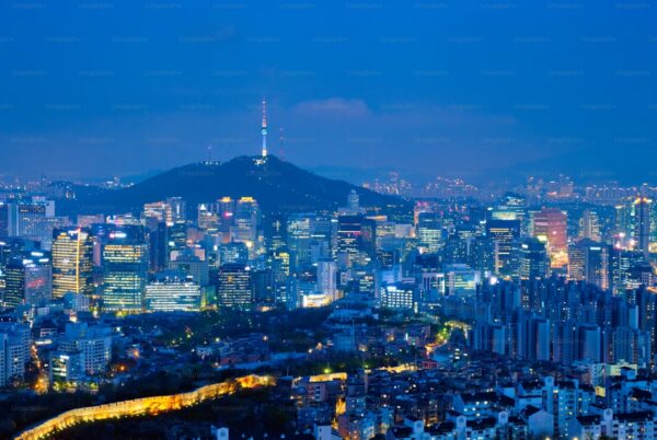 이상규 진보당 서울시장 후보는 서울시 생활임금이 전국 평균(12,233원)보다 낮은 12,121원인 현실을 지적하며 공공부문 적정임금 실현을 촉구했다.