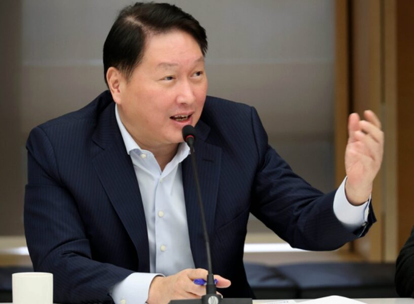 최태원 대한상공회의소 회장 겸 SK 회장이 2025년 3월 25일 서울 중구 대한상의에서 열린 기자간담회에서 발언하고 있다. 대한상의 제공