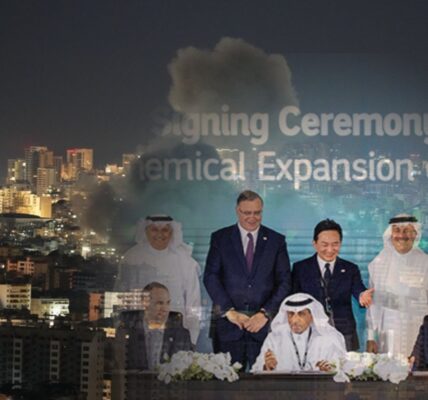 사진은 (위) 미국과 이스라엘이 시작한 중동 전쟁으로 공격을 당한 레바논의 수도 베이루트 (아래) 지난 2023년 6월(현지시간) 사우디 아람코 본사에서 당시, 원희룡 국토교통부 장관(윗줄 가운데)을 비롯해 윤영준 현대건설 사장, 압둘카림 알 감디(Abdulkarim Al Ghamdi) 아람코 부사장, 프랑수아 굿(François Good) 토탈에너지 부사장(아랫줄 오른쪽부터)이 참석한 가운데 아미랄 프로젝트 계약 서명식을 진행하고 있는 모습.