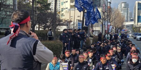 금속노조 대구지부는 태경산업의 단체협약 해지와 교섭 해태를 명백한 노조파괴 행위로 규정하고 대구지방고용노동청에 엄정한 수사와 처벌을 촉구했다.