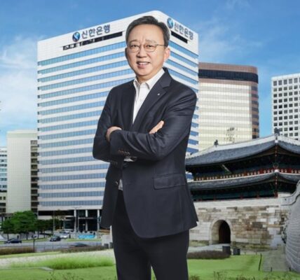 정상혁 신한은행장. 사진=신한은행, 그래픽=뉴스필드.