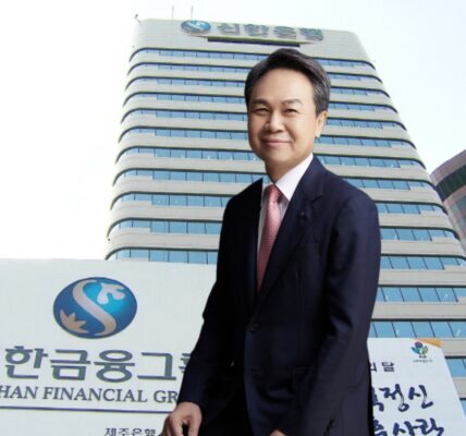 진옥동 신한금융지주 회장. 신한금융그룹 전경. 그래픽=뉴스필드