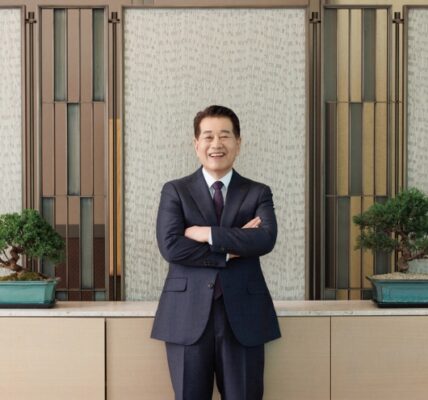 장인화 포스코그룹 회장. 사진 = 포스코홀딩스