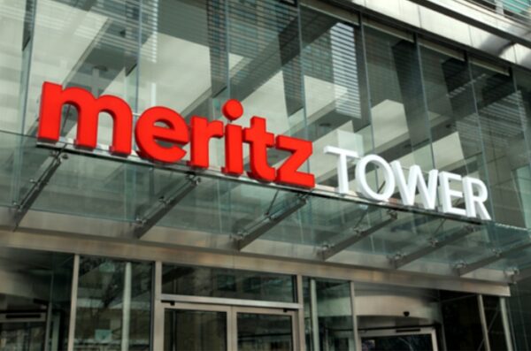 홈플러스 회생 절차를 둘러싸고 최대 채권단인 메리츠금융그룹이 고금리·과도한 담보를 통해 수익을 거두면서도 긴급 운영자금 조달에는 소극적이라는 비판이 정치권과 시민사회에서 확산되고 있다. 국회에서는 이를 계기로 증권사 라이선스를 활용한 고수익 금융 관행을 규제하는 이른바 ‘약탈적 금융 방지법(메리츠 방지법)’ 논의에 속도를 내고 있다. 사진=메리츠금융지주