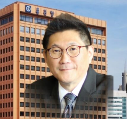 종근당 김영주 대표이사(경영총괄). 사진=종근당 제공, 그래픽=뉴스필드