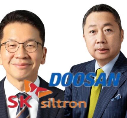 (왼)최창원 SK수펙스추구협의회 의장과 (오)박정원 두산그룹 회장. 사진=각사 제공, 그래픽=뉴스필드