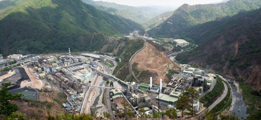 경상북도 봉화군 낙동강 최상류의 산속에 위치한 영풍 석포제련소 전경. 사진=환경보건시민센터