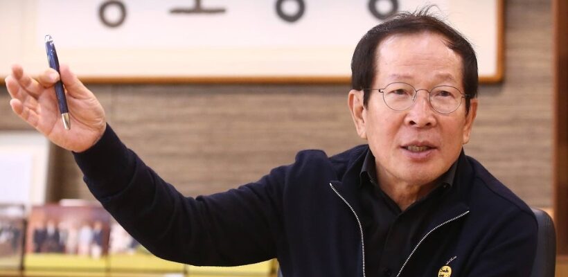 권원강 교촌에프앤비 회장 (사진=교촌에프앤비)