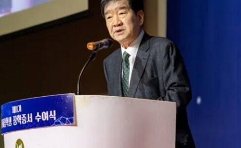 최평규 SNT그룹회장(사진=홈페이지 캡처)