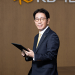 KB금융, ‘CEO 승계’ 금감원 검사 나흘 만에 이재근 부문장 낙점…’33년 내부승계’ 논란