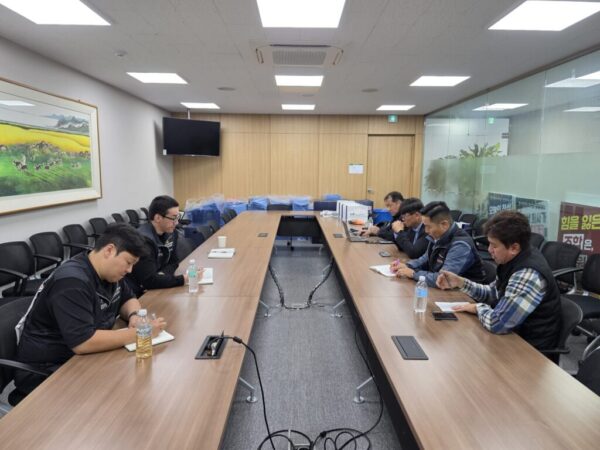 지난 22일 LS전선 노동조합 회의실에서 열린 LS전선 노조탄압분쇄 공동대책위원회 제13차 회의. (출처=금속노련 구미지역본부)