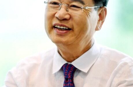 권혁운 IS동서 회장. IS동서가 환경·배터리 투자 손실을 기록한 가운데, 권 회장 측의 주식담보대출과 적자 기간 배당 문제가 주목받고 있다. (사진=IS동서>